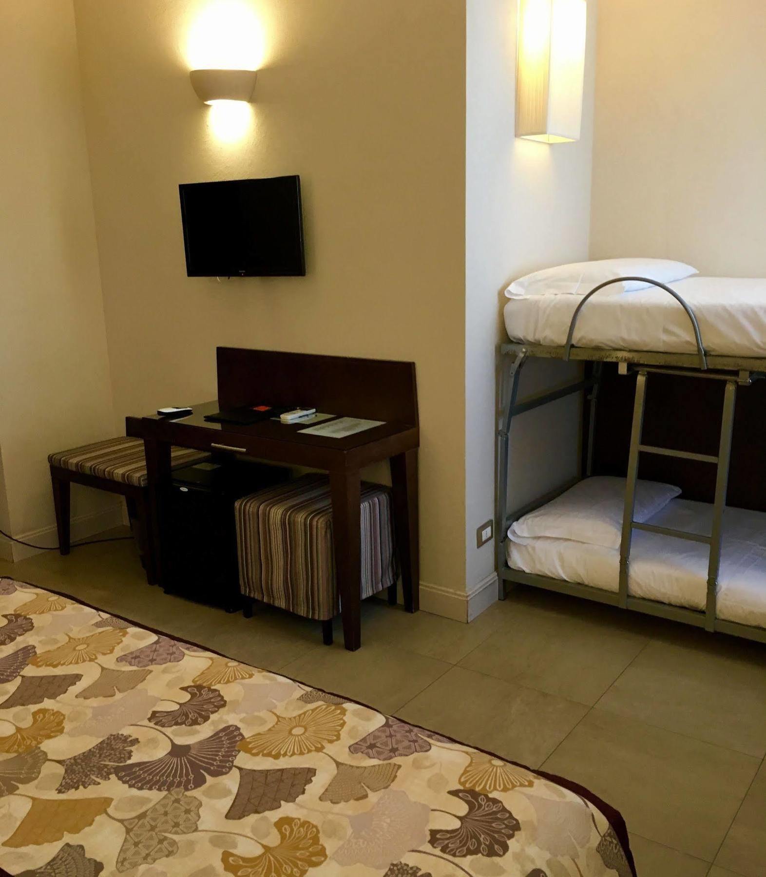 Hotel Perseo Firenze Esterno foto